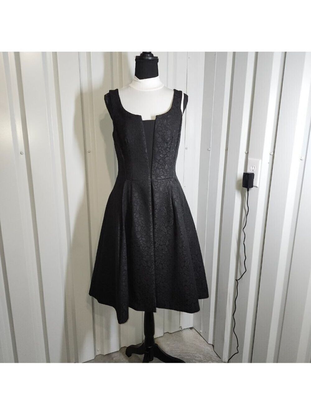 White House Black Market Black Lace Cocktail Dress Size 8 Open Overskirt Tulle